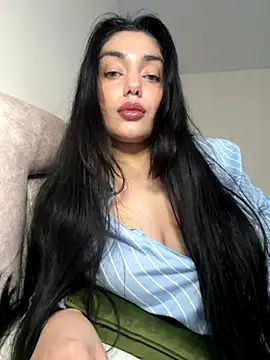 Sweet Khalifa  online show from September 26, 2025, 2:43 pm