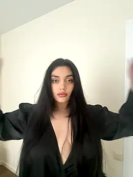 Sweet Khalifa  online show from September 27, 2025, 2:00 pm