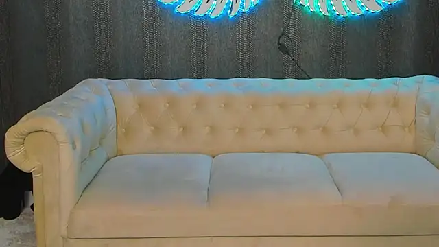 Snapshot of anemarieejolie chatting on January 9, 2025, 8:44 pm anemarieejolie online show from January 9, 2025, 8:44 pm