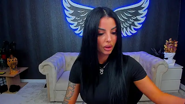 Snapshot of anemarieejolie chatting on March 8, 2025, 1:17 am anemarieejolie online show from March 8, 2025, 1:17 am