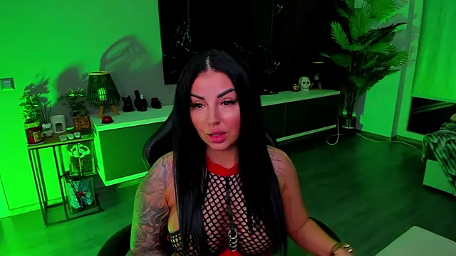 Snapshot of anemarieejolie chatting on July 27, 2026, 10:28 pm anemarieejolie online show from July 27, 2026, 10:28 pm