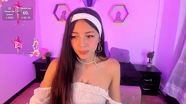 Meelanny ds online show from December 4, 2024, 4:43 am