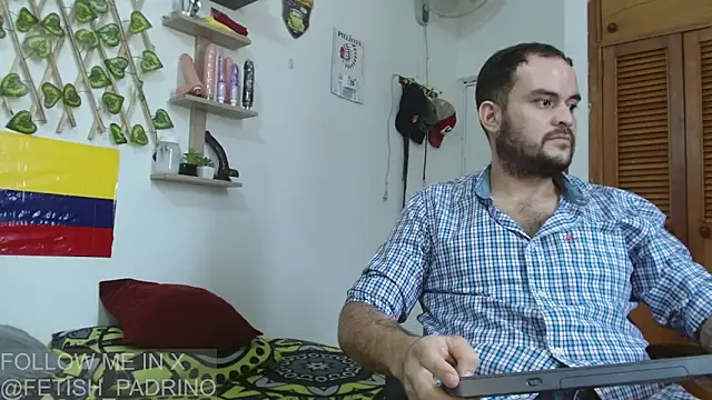 fetish padrino online show from March 15, 2025, 4:43 pm