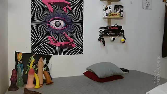 fetish padrino online show from September 19, 2025, 2:07 pm