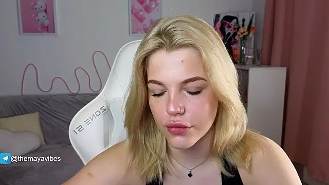 Maya Rave online show from February 24, 2026, 3:37 am