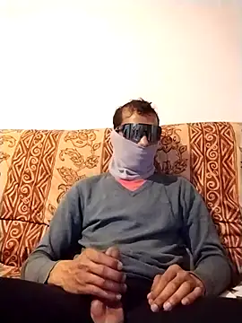 mehdi-l7away online show from April 25, 2026, 12:13 am