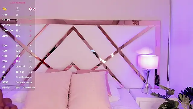 Snapshot of ChloeTayylor_ chatting on November 6, 2025, 8:21 pm ChloeTayylor online show from November 6, 2025, 8:21 pm