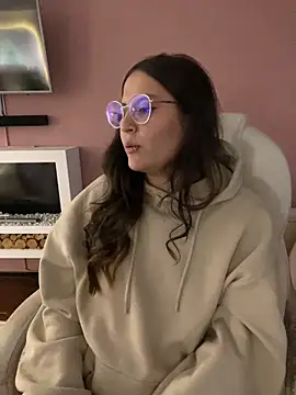 PoliBenett  online show from January 23, 2025, 11:26 pm