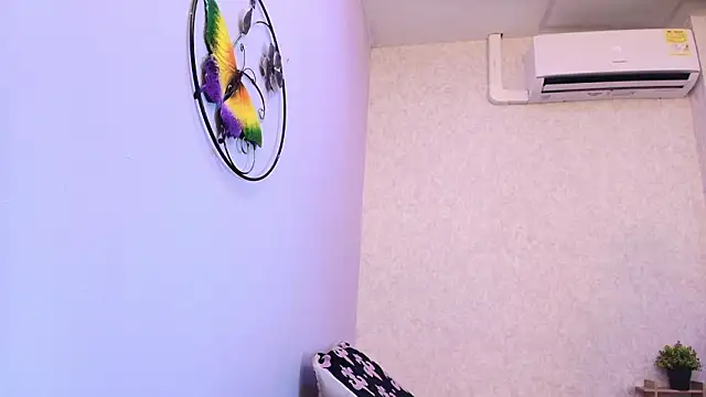 Amy wats0n online show from February 12, 2026, 7:09 pm