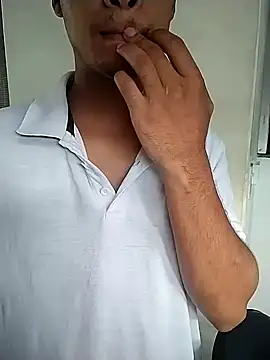 Snapshot of morenomr1 chatting on December 20, 2024, 5:51 pm morenomr1 online show from December 20, 2024, 5:51 pm