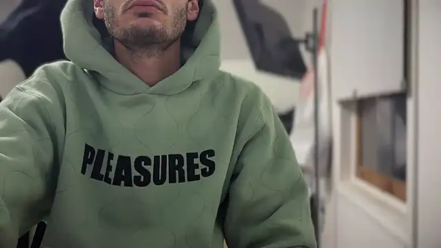 Dylansd online show from December 13, 2024, 9:02 am