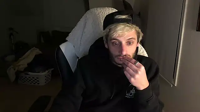 Dylansd online show from March 5, 2025, 10:22 am