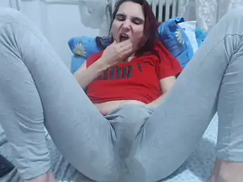 Snapshot of pussywetsquirty chatting on December 16, 2024, 7:15 am pussywetsquirty online show from December 16, 2024, 7:15 am