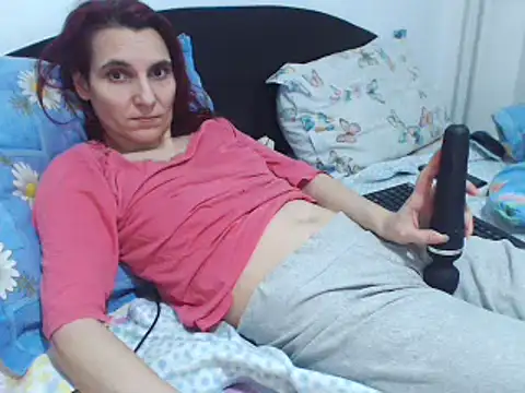 Snapshot of pussywetsquirty chatting on February 13, 2025, 12:54 pm pussywetsquirty online show from February 13, 2025, 12:54 pm