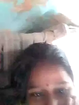 riya houswife online show from November 18, 2025, 6:18 am