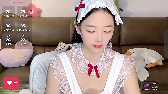 Snapshot of Yilin1999 chatting on February 27, 2025, 2:10 pm Yilin1999 online show from February 27, 2025, 2:10 pm