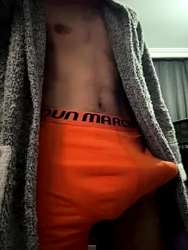 pxrnsenpaii online show from October 12, 2025, 9:14 pm