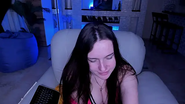 LisaElfy online show from March 5, 2025, 7:17 pm