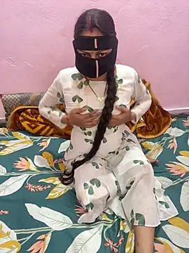 mickey love online show from February 28, 2025, 1:14 pm