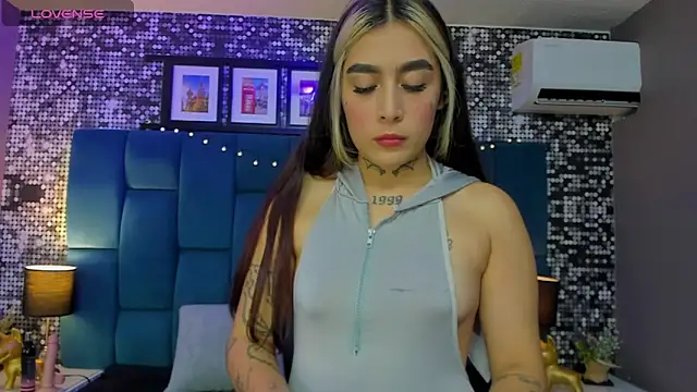 elodie walker online show from March 22, 2025, 11:32 am