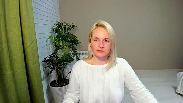 Alicee Gracee online show from January 24, 2025, 9:26 pm