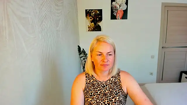 Alicee Gracee online show from July 6, 2026, 9:17 am
