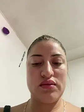 cristal-evanns online show from April 27, 2026, 9:57 pm