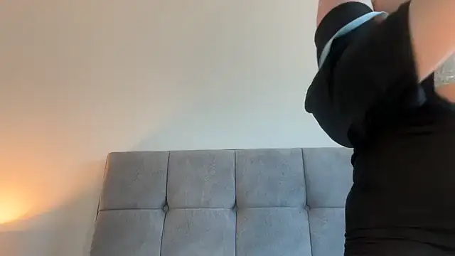 LustfulLuna  online show from March 10, 2026, 4:23 pm