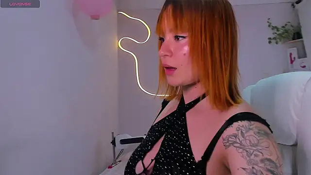 karlahush online show from December 16, 2024, 7:43 pm