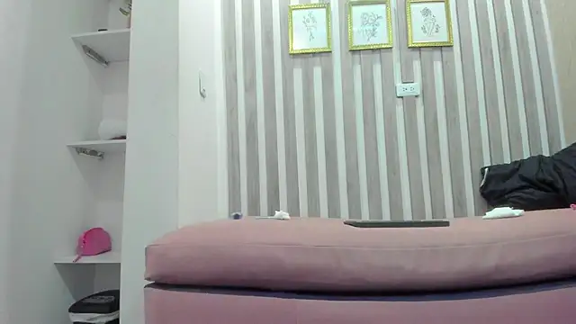 MarieMyller online show from November 11, 2025, 9:59 pm