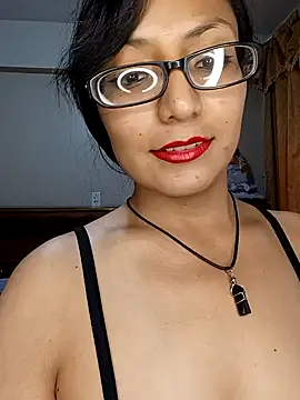 Snapshot of Lucy_Chery chatting on February 1, 2026, 10:19 pm Lucy Chery online show from February 1, 2026, 10:19 pm