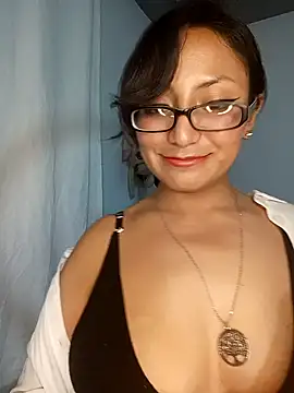 Snapshot of Lucy_Chery chatting on February 27, 2026, 11:05 pm Lucy Chery online show from February 27, 2026, 11:05 pm