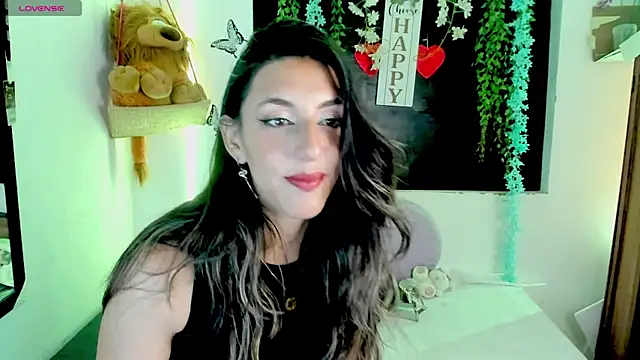 Snapshot of queen-natty chatting on July 1, 2026, 2:57 am queen-natty online show from July 1, 2026, 2:57 am