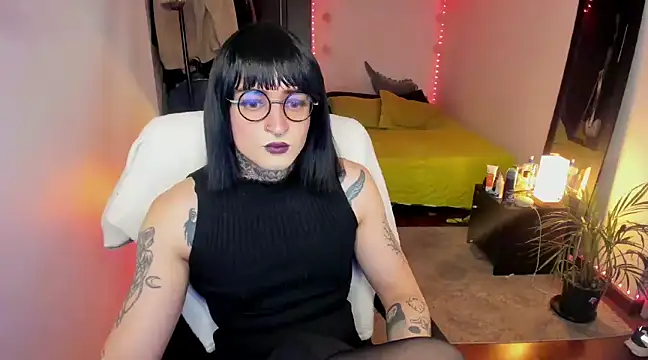 Snapshot of ShiiraVelkor chatting on February 25, 2025, 10:15 am ShiiraVelkor online show from February 25, 2025, 10:15 am