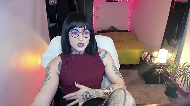 Snapshot of ShiiraVelkor chatting on March 1, 2025, 1:07 pm ShiiraVelkor online show from March 1, 2025, 1:07 pm