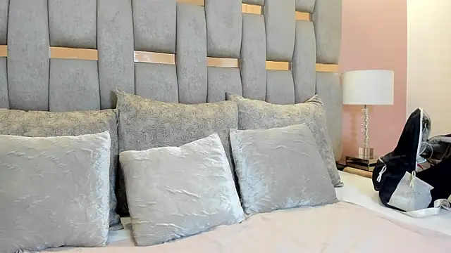 nicole fisherr online show from January 16, 2026, 2:59 am