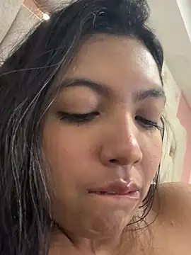 Snapshot of nicole_fisherr chatting on April 29, 2026, 7:56 am nicole fisherr online show from April 29, 2026, 7:56 am