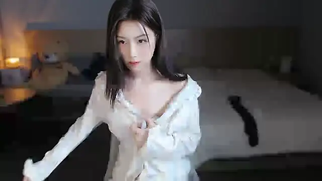 Lucky-baby online show from December 2, 2024, 6:10 pm