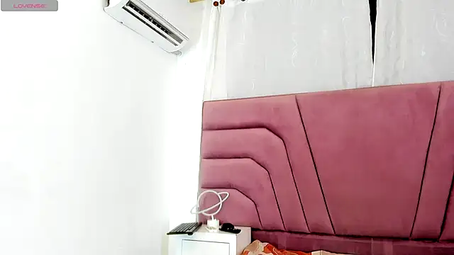 Snapshot of Brianrosex chatting on October 28, 2025, 3:21 am Brianrosex online show from October 28, 2025, 3:21 am