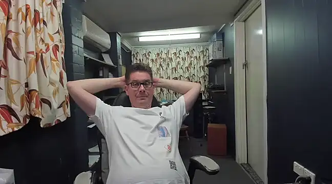 Snapshot of tilobinder chatting on December 13, 2024, 6:27 pm tilobinder online show from December 13, 2024, 6:27 pm