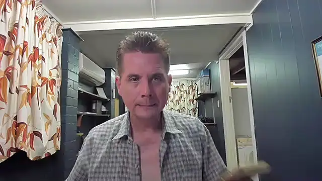 Snapshot of tilobinder chatting on December 17, 2024, 10:01 am tilobinder online show from December 17, 2024, 10:01 am