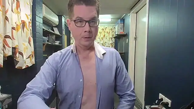 Snapshot of tilobinder chatting on November 15, 2025, 1:29 pm tilobinder online show from November 15, 2025, 1:29 pm