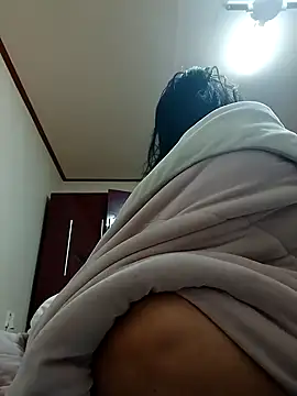 Snapshot of hello098712 chatting on February 10, 2025, 9:36 am hello098712 online show from February 10, 2025, 9:36 am