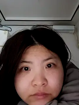 Snapshot of hello098712 chatting on March 9, 2025, 7:12 am hello098712 online show from March 9, 2025, 7:12 am