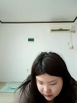 Snapshot of hello098712 chatting on March 20, 2025, 10:43 am hello098712 online show from March 20, 2025, 10:43 am