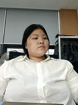 Snapshot of hello098712 chatting on September 24, 2025, 3:21 am hello098712 online show from September 24, 2025, 3:21 am