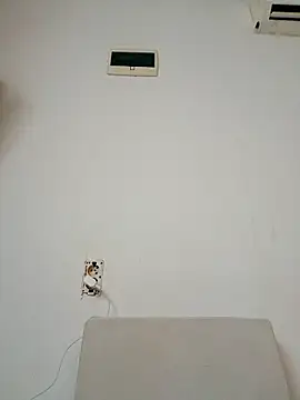 hello098712 online show from July 3, 2026, 9:16 am