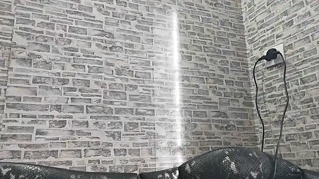 EdithManning online show from February 3, 2025, 9:41 am