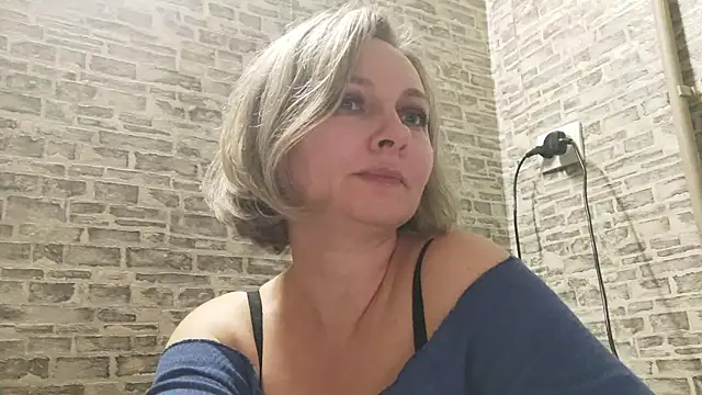 EdithManning online show from February 7, 2025, 2:47 pm