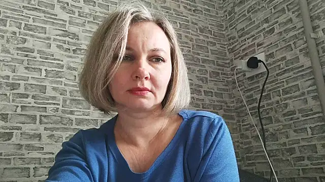 EdithManning online show from February 11, 2025, 6:19 am